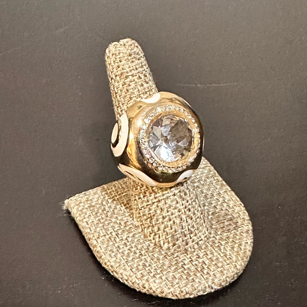 BEAUTIFUL LARGE DONE FASHION RING - Picture 1 of 4